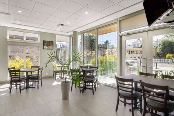  - Quality Inn Nanaimo