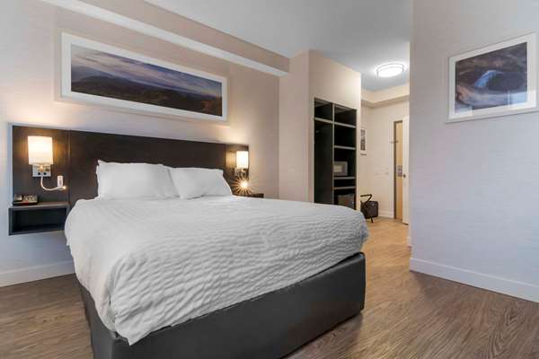  - Quality Inn Nanaimo