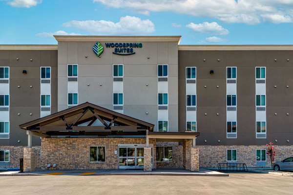 Exterior view - WoodSpring Suites Airport Bakersfield