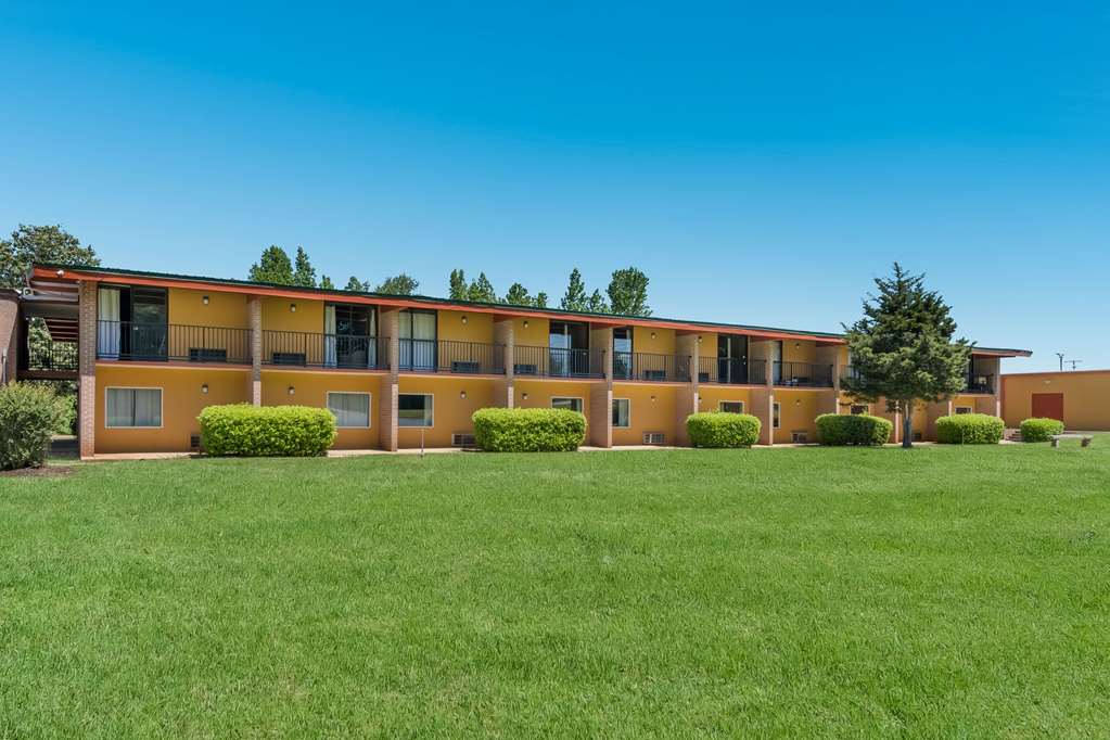 Econo Lodge High Point