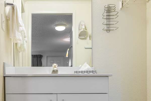  - Suburban Studios Mentor