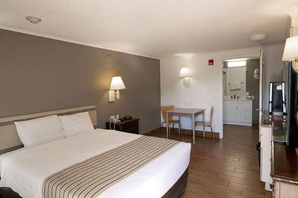  - Suburban Studios Mentor