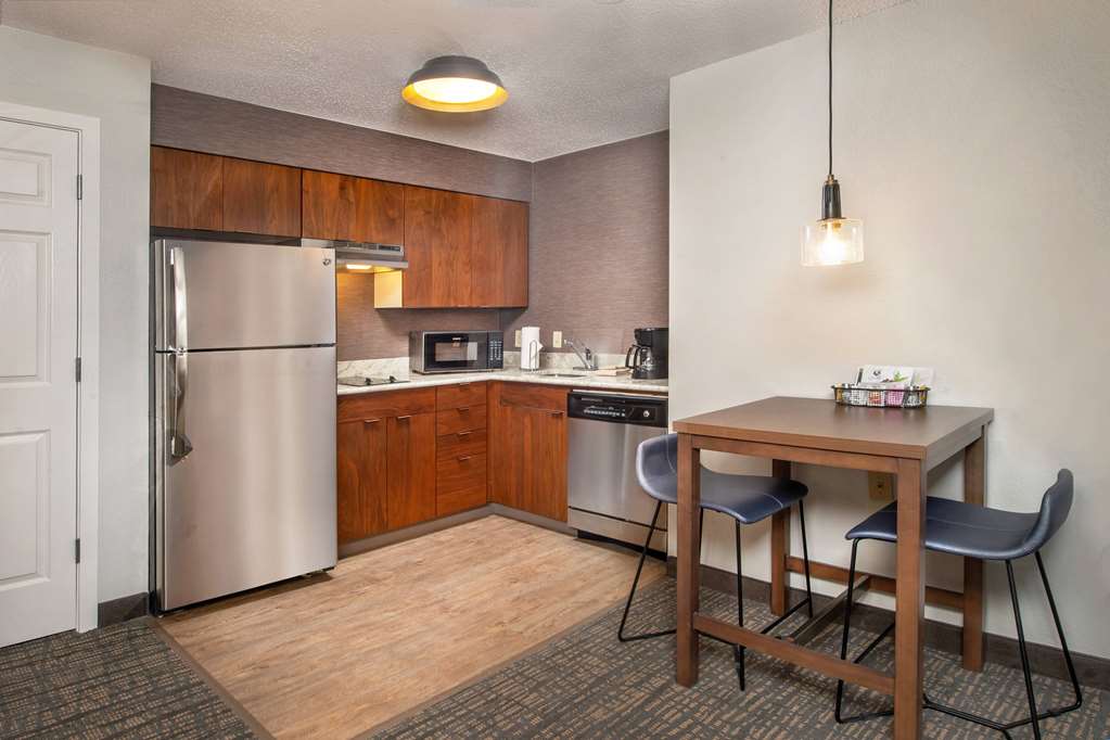 SONESTA ES SUITES BALTIMORE-guestroom-Guest Room,Guest Room Amenity,Kitchen/Kitchenette,Suite,On-Site.jpg