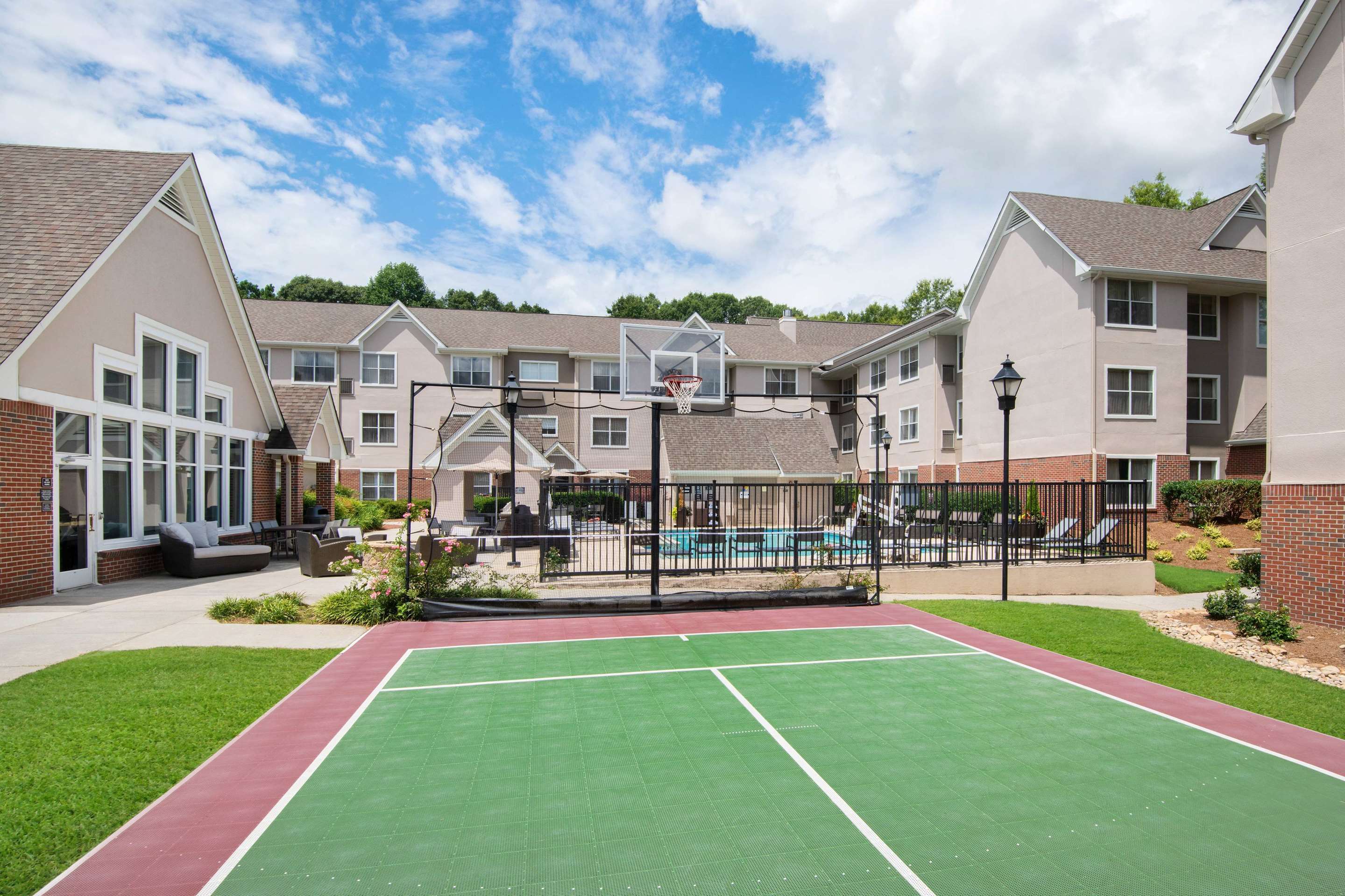 Sport court | Sonesta ES Suites Atlanta Kennesaw Town Center
