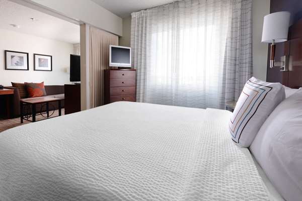 Suite - Sonesta ES Suites Central Expressway Dallas