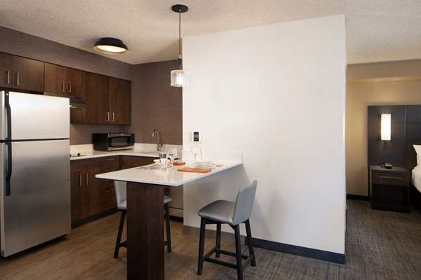 Suite - Sonesta ES Suites Fresno