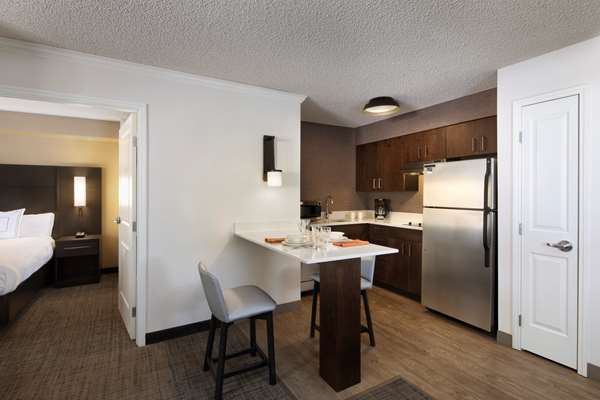 Suite - Sonesta ES Suites Fresno