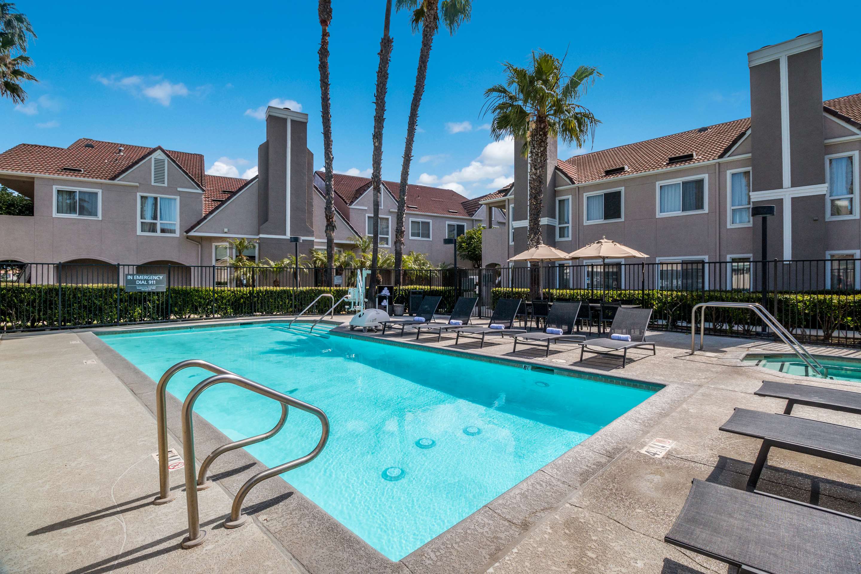 Outdoor pool | Sonesta ES Suites Huntington Beach Fountain Valley