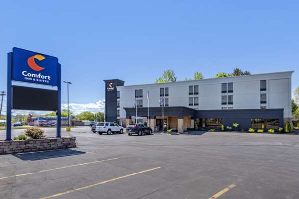 Comfort Inn & Suites Liverpool - Syracuse North