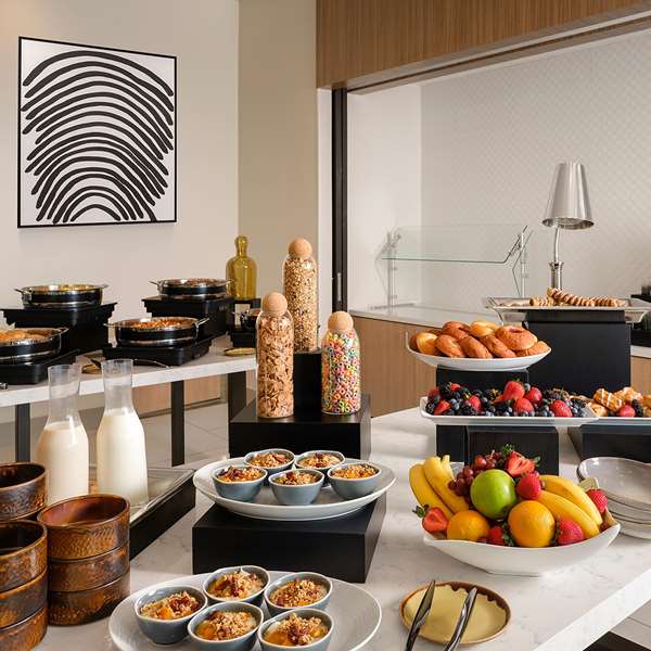 Amenities - Hilton Garden Inn Grapevine