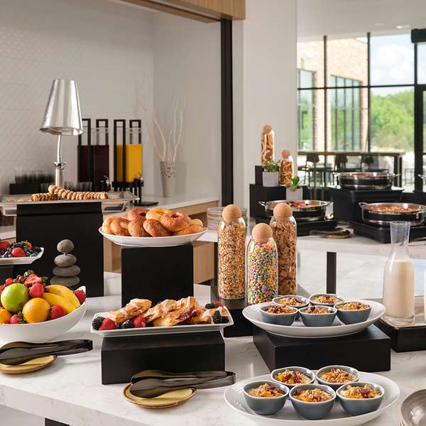 Amenities - Hilton Garden Inn Grapevine