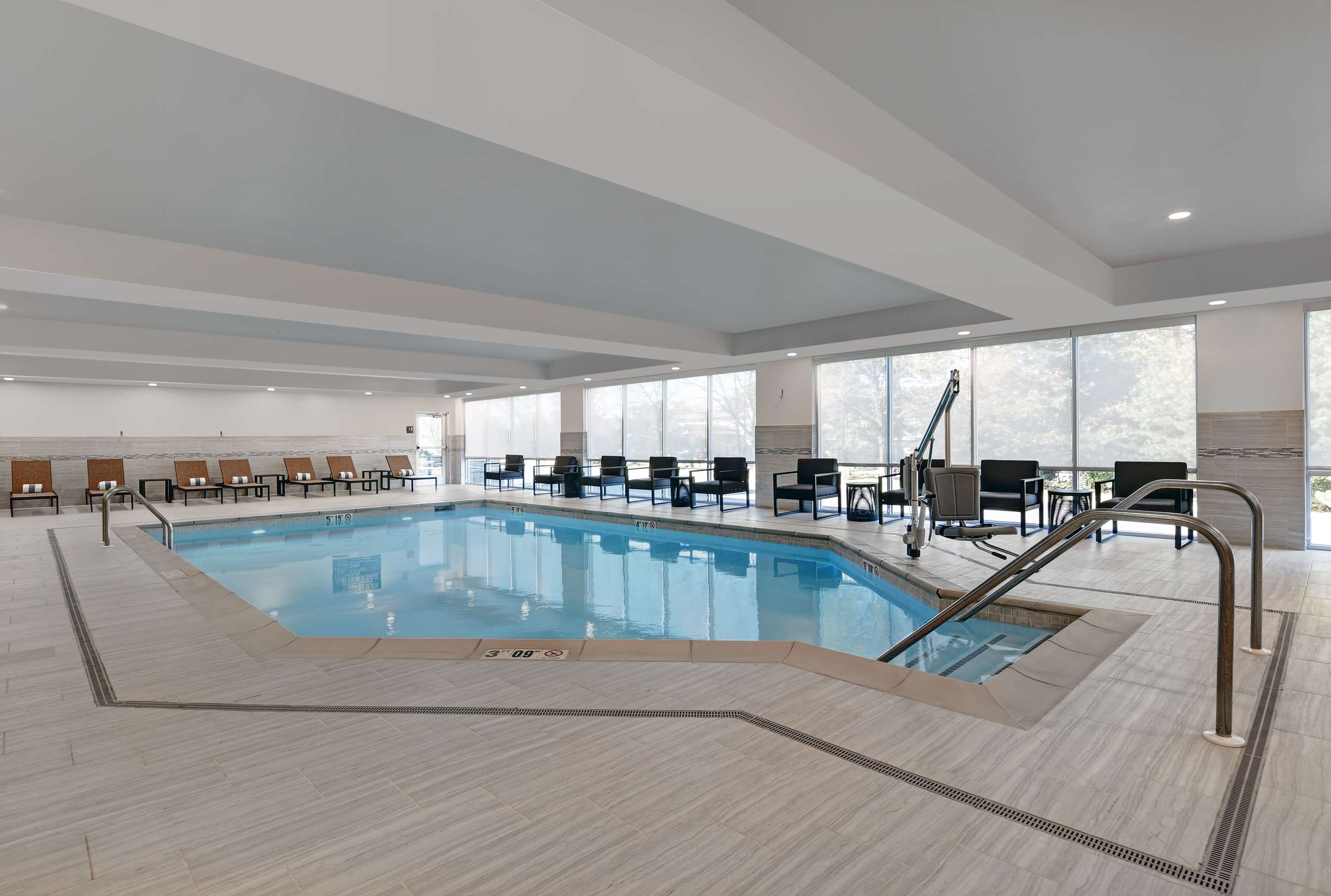 Pool | Homewood Suites by Hilton Edison Woodbridge