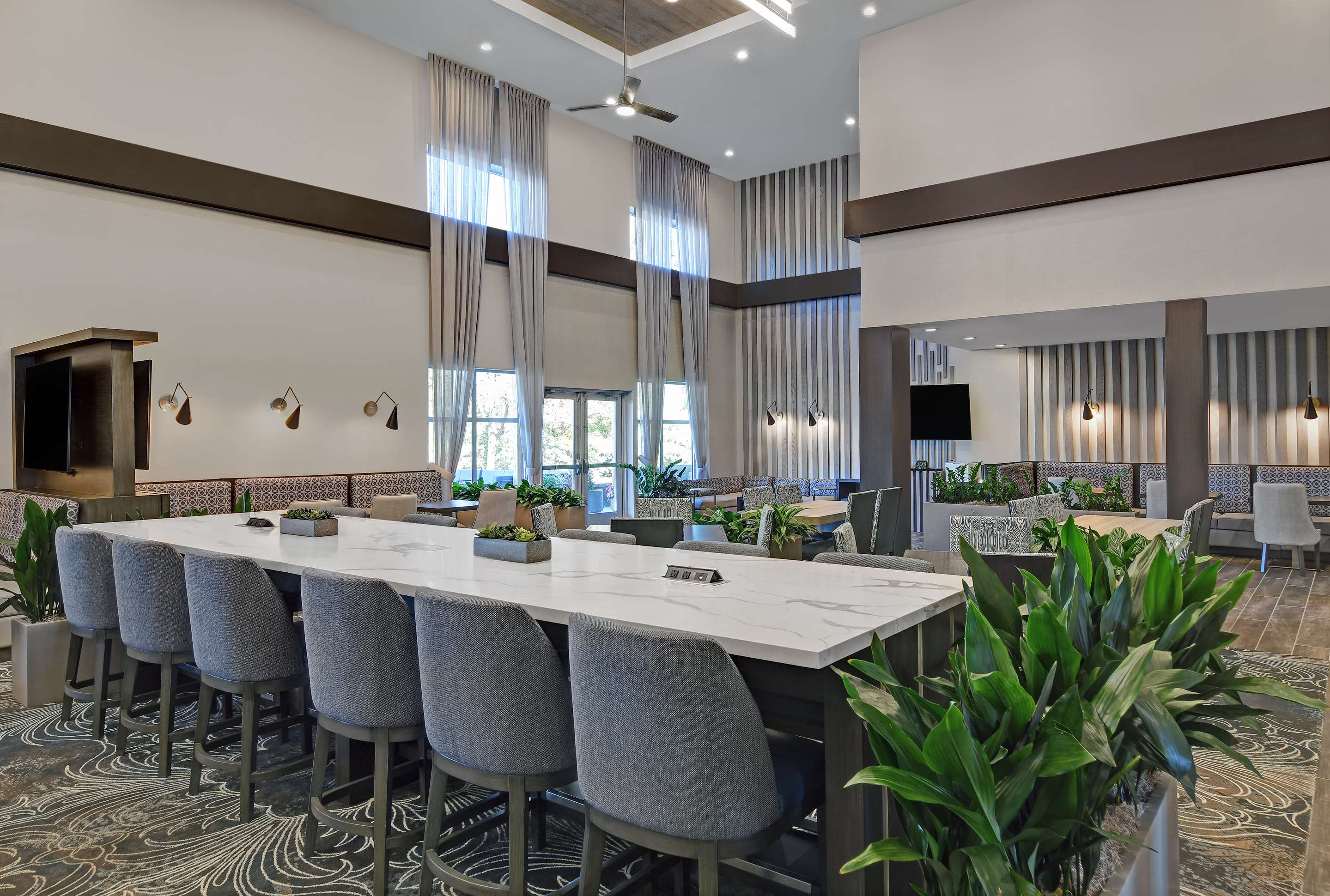 Lobby | Homewood Suites by Hilton Edison Woodbridge