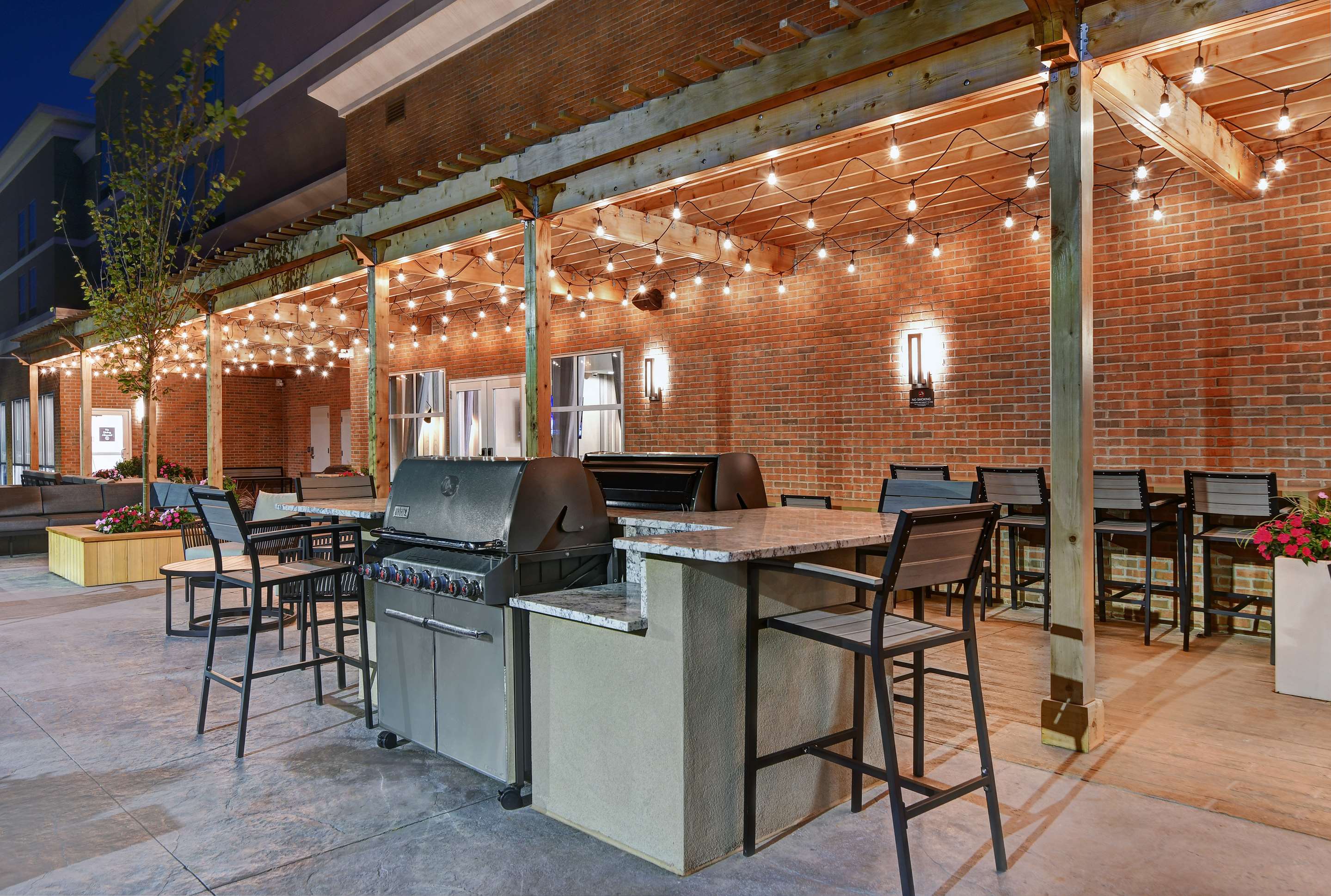 Restaurant | Homewood Suites by Hilton Edison Woodbridge