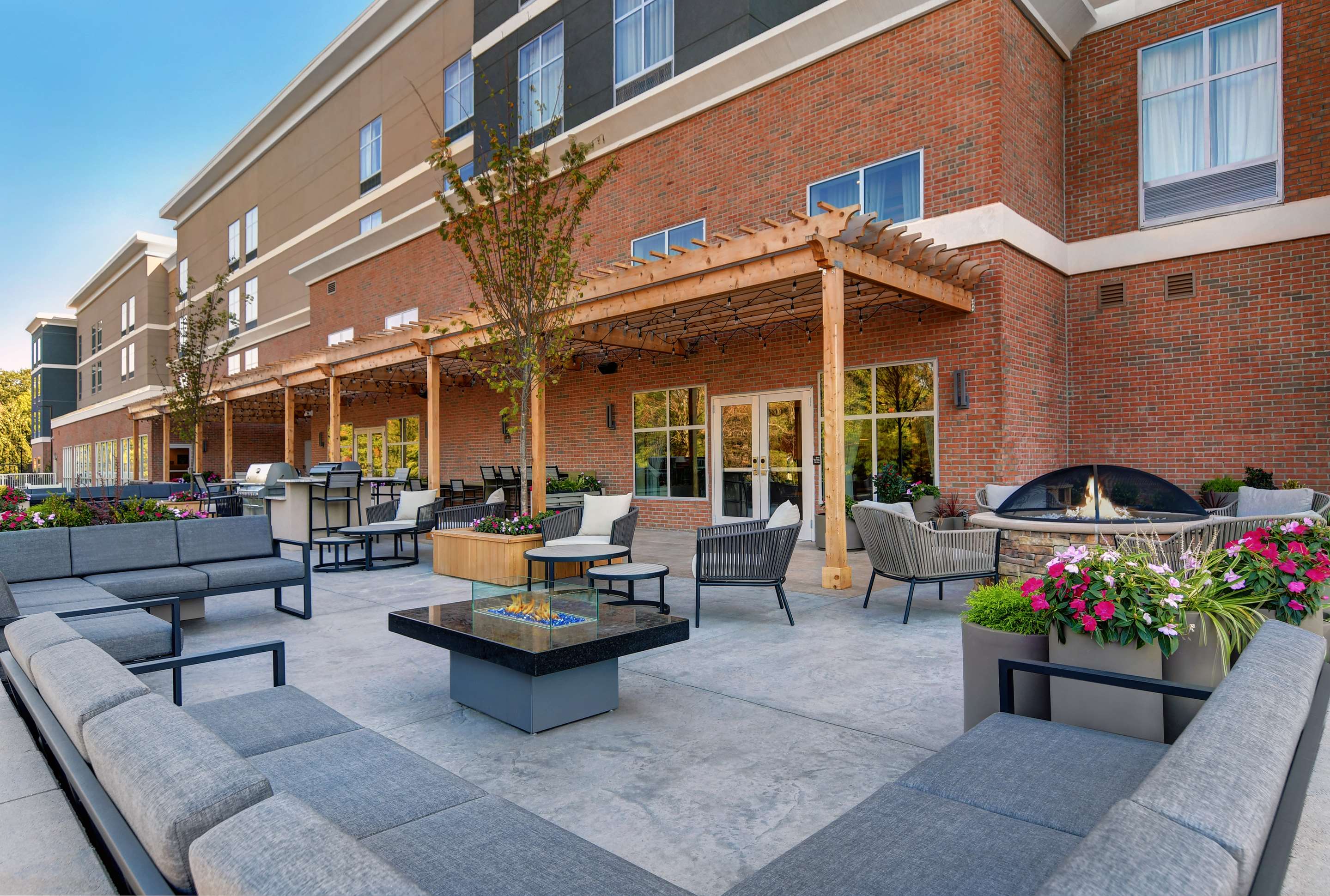 Restaurant | Homewood Suites by Hilton Edison Woodbridge