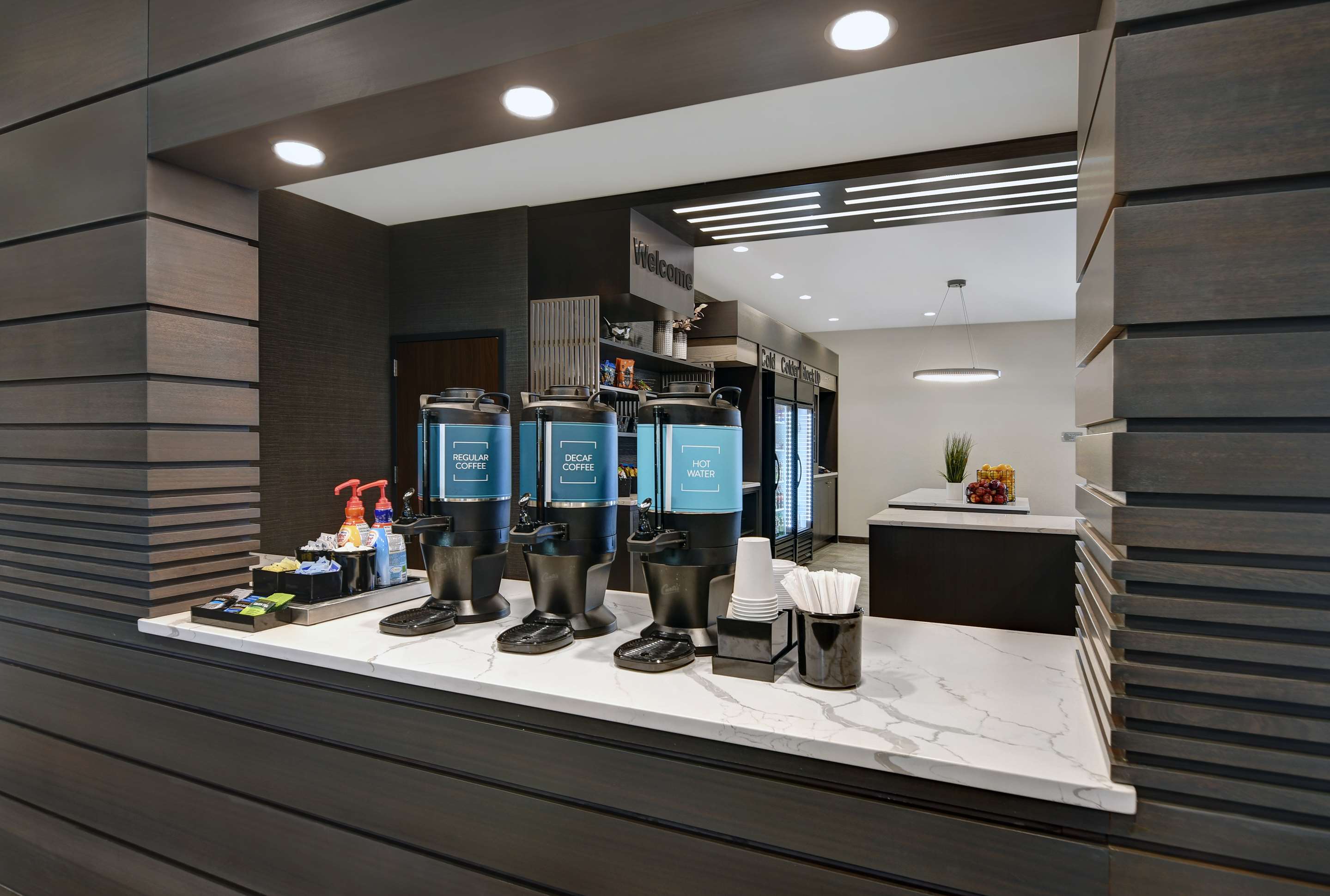 Restaurant | Homewood Suites by Hilton Edison Woodbridge