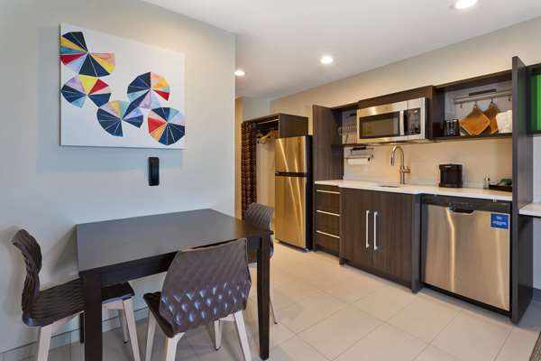  - Home2 Suites by Hilton Airport Tucson