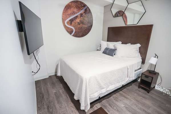  - Leavenworth Local Hotel