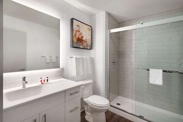  - Leavenworth Local Hotel