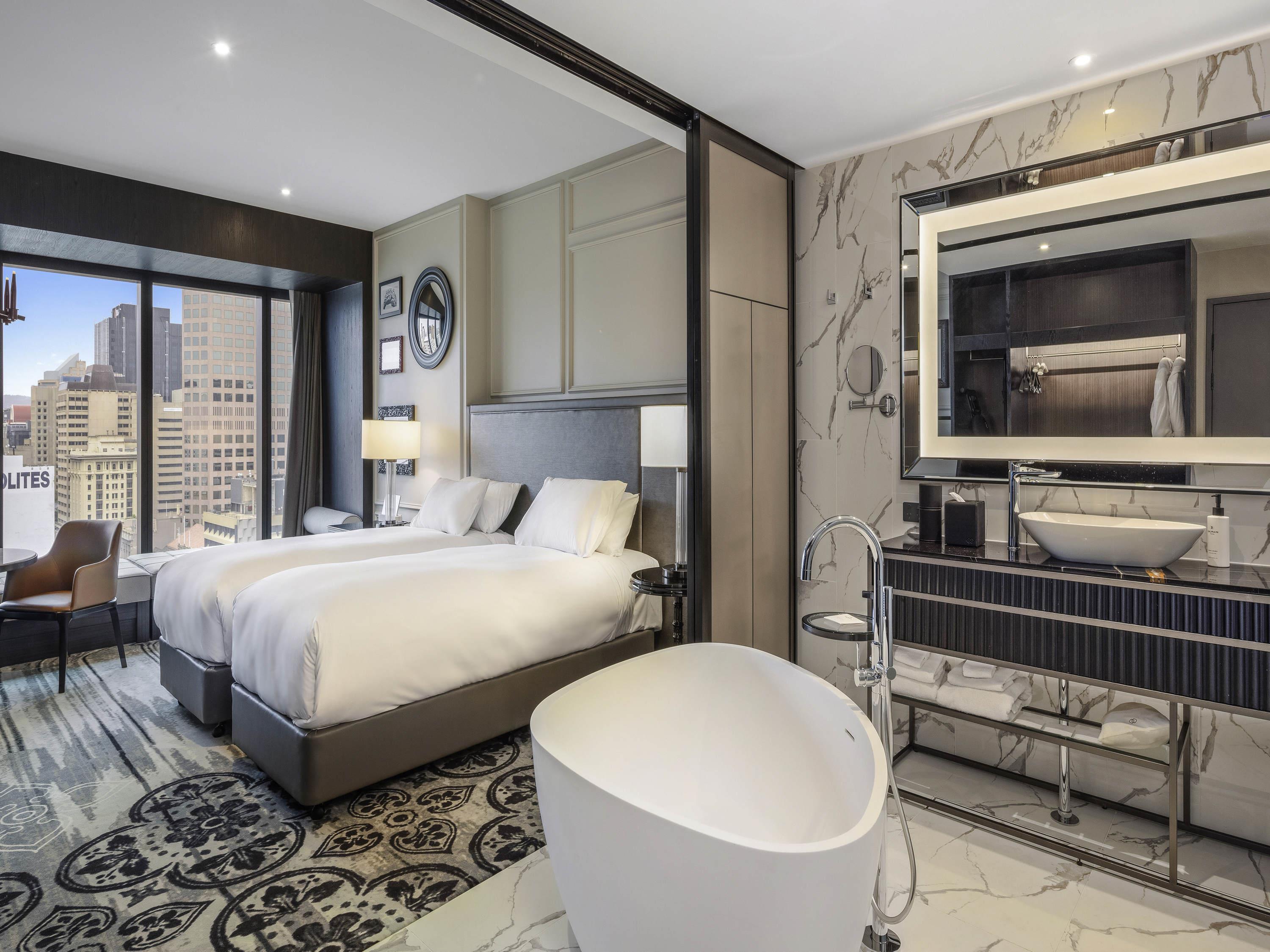 Sofitel Adelaide Room Type - LUXURY ROOM, 2 Single Beds, City or Hills View
