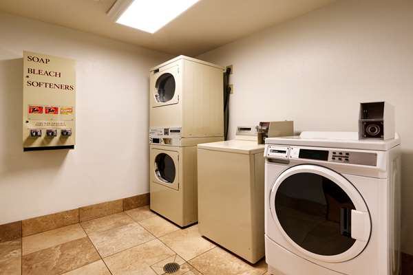  - Best Western Downtown Phoenix Hotel - I-10, Exit 145