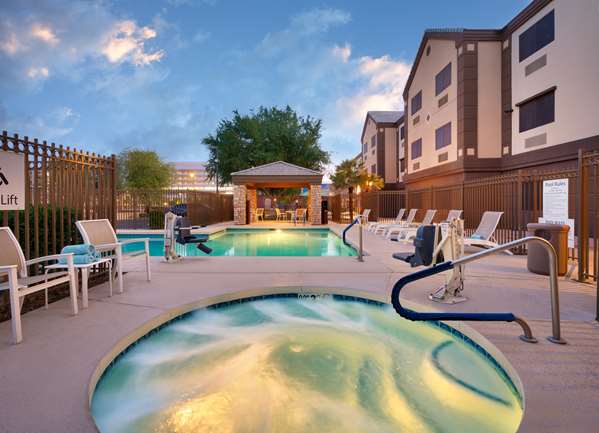 Pool - Best Western Downtown Phoenix Hotel - I-10, Exit 145