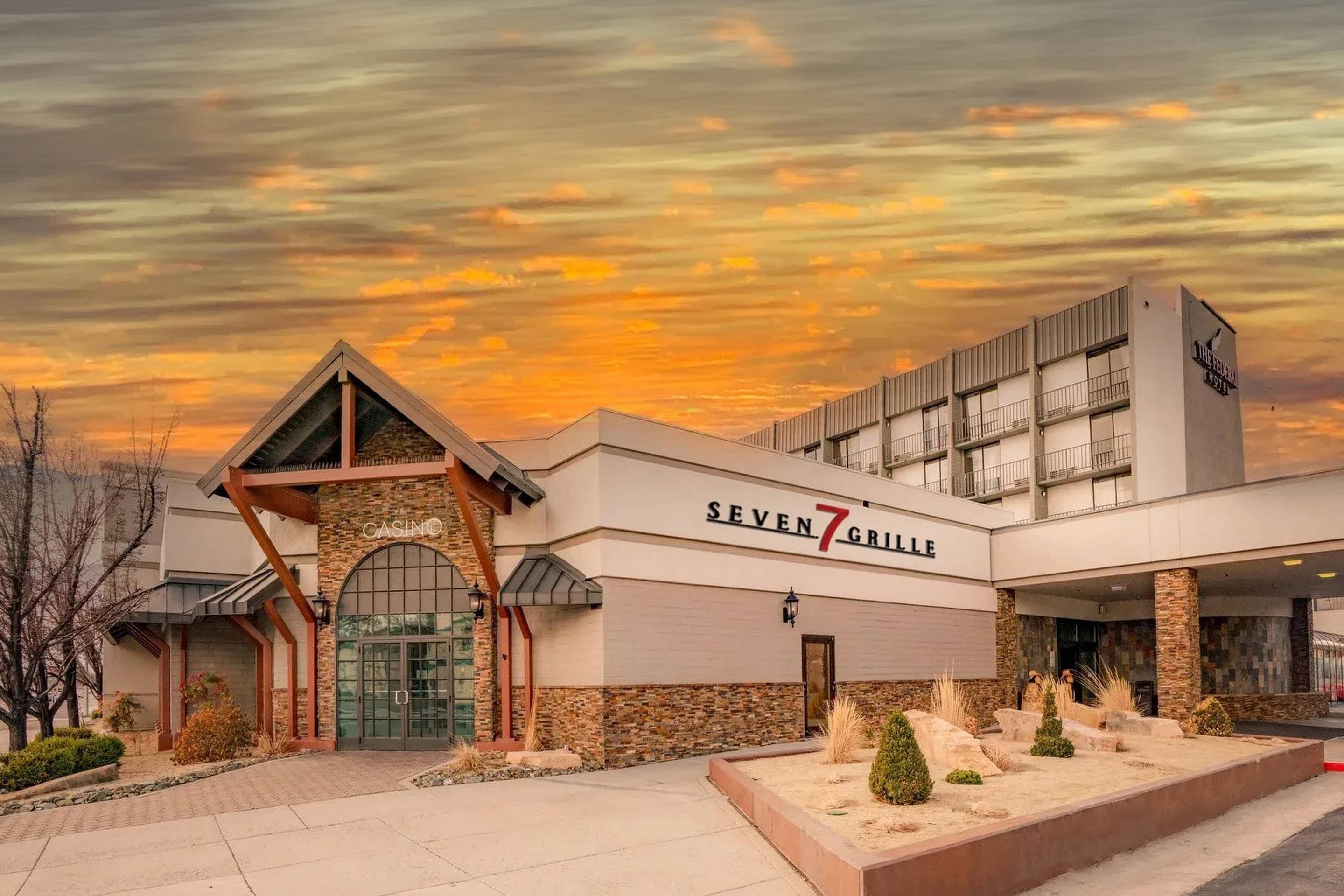 Seven Grill | The Federal Hotel, Ascend Hotel Collection