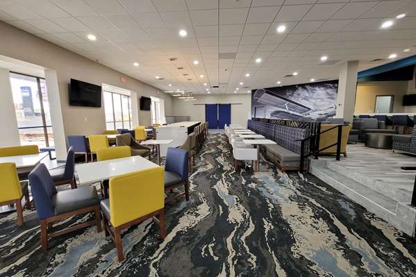  - Wingate by Wyndham Hotel Airport Wichita