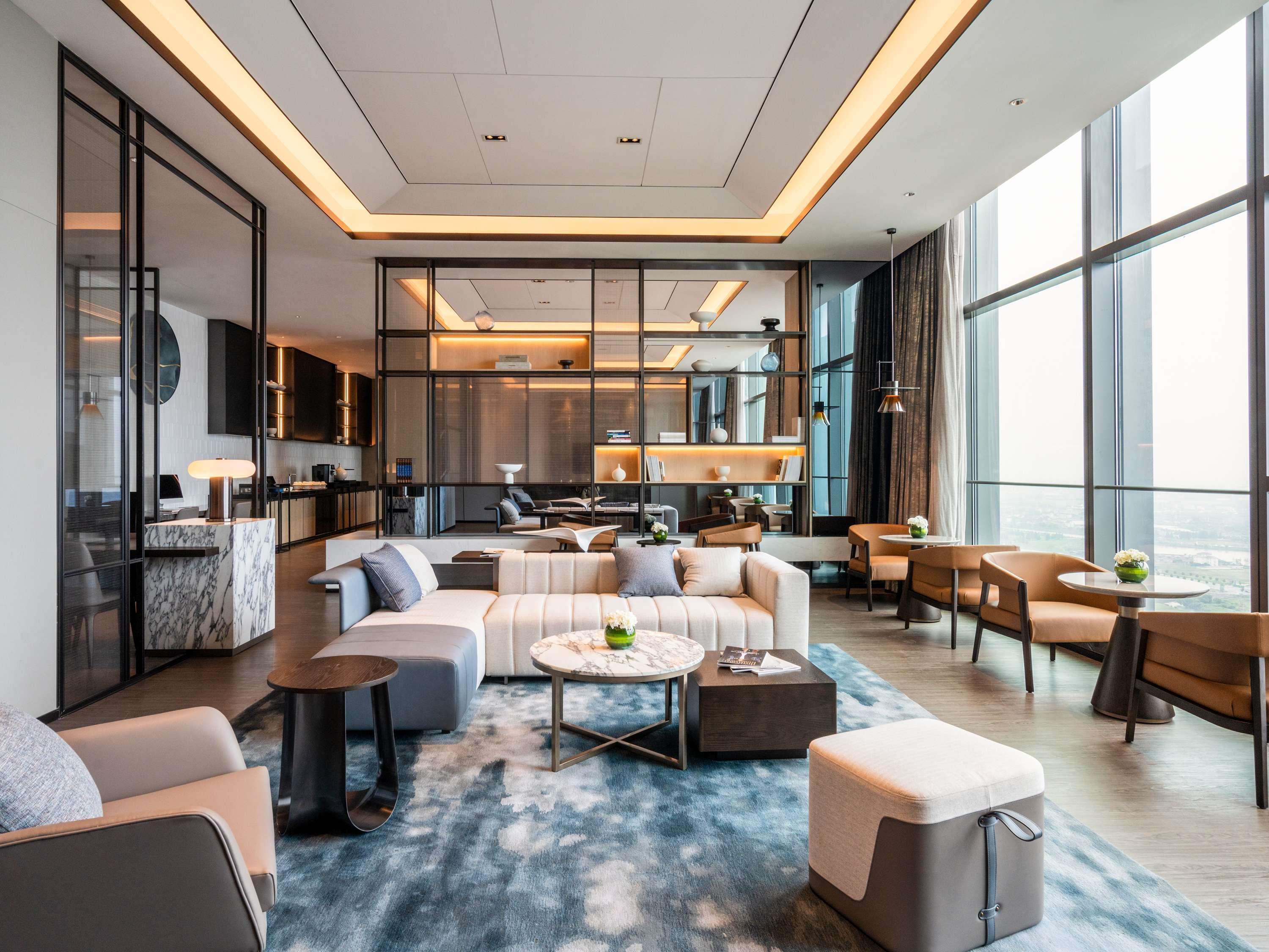 Pullman Jiaxing Pinghu Excellence Room Type - PREMIUM EXECUTIVE ROOM, Lounge Access, 1 King Size Bed, High Floor and Lake View
