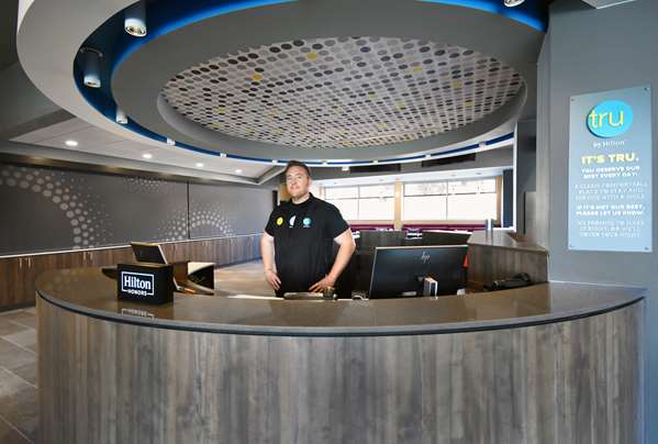  - Tru by Hilton Troy - I-75, Exit 67