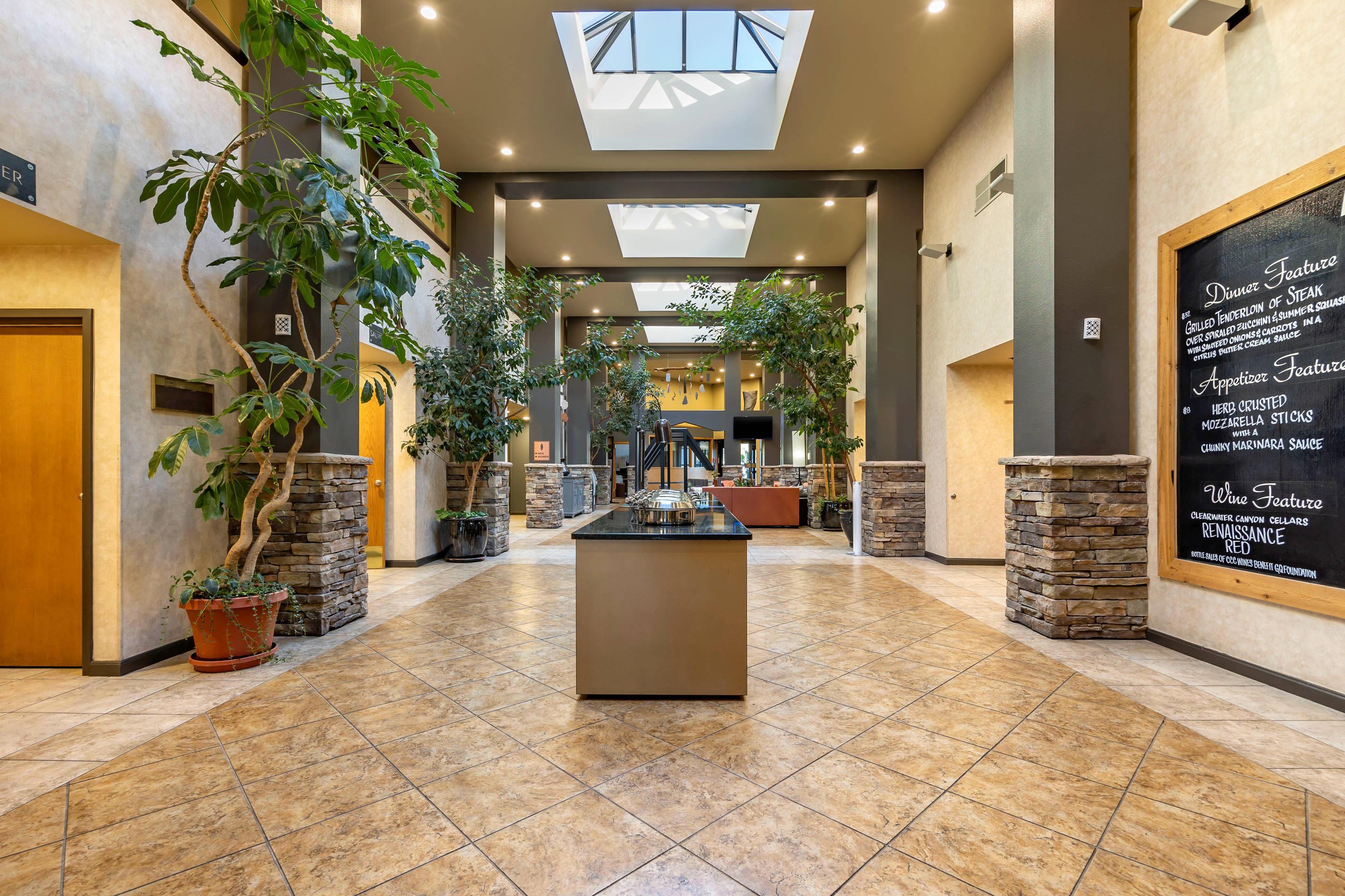 Breakfast counter | Hell Canyon Grand Hotel, Ascend Hotel Collection