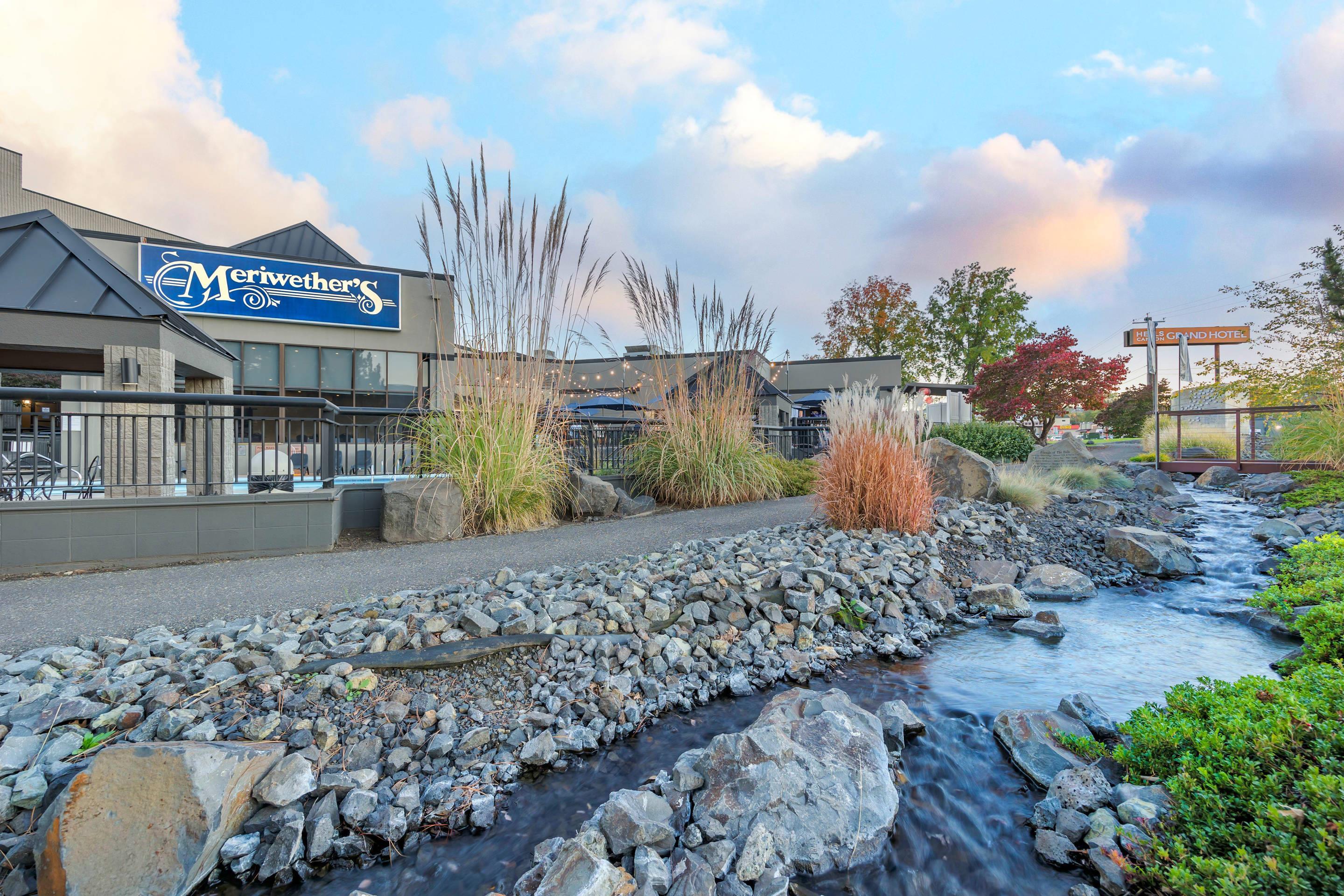Hotel near popular attractions | Hell Canyon Grand Hotel, Ascend Hotel Collection