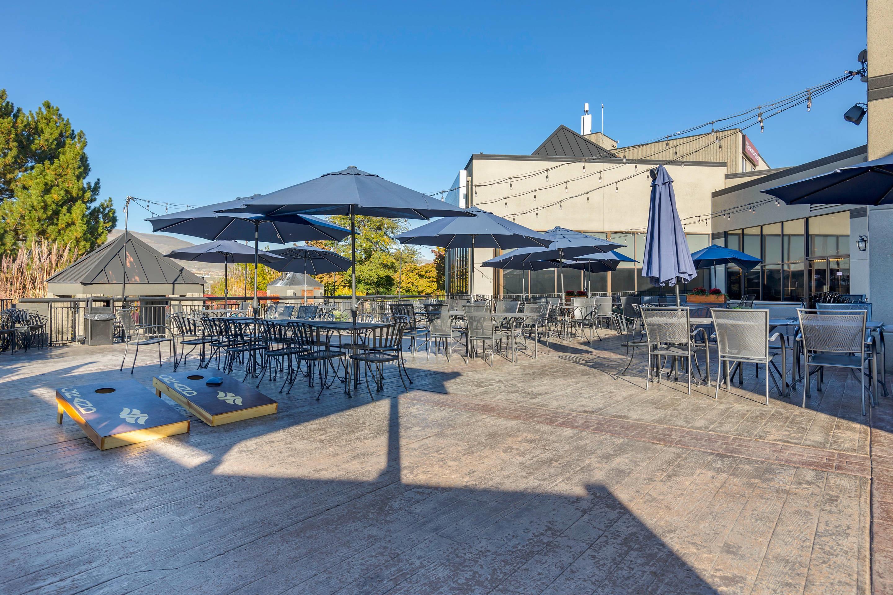 Patio | Hell Canyon Grand Hotel, Ascend Hotel Collection