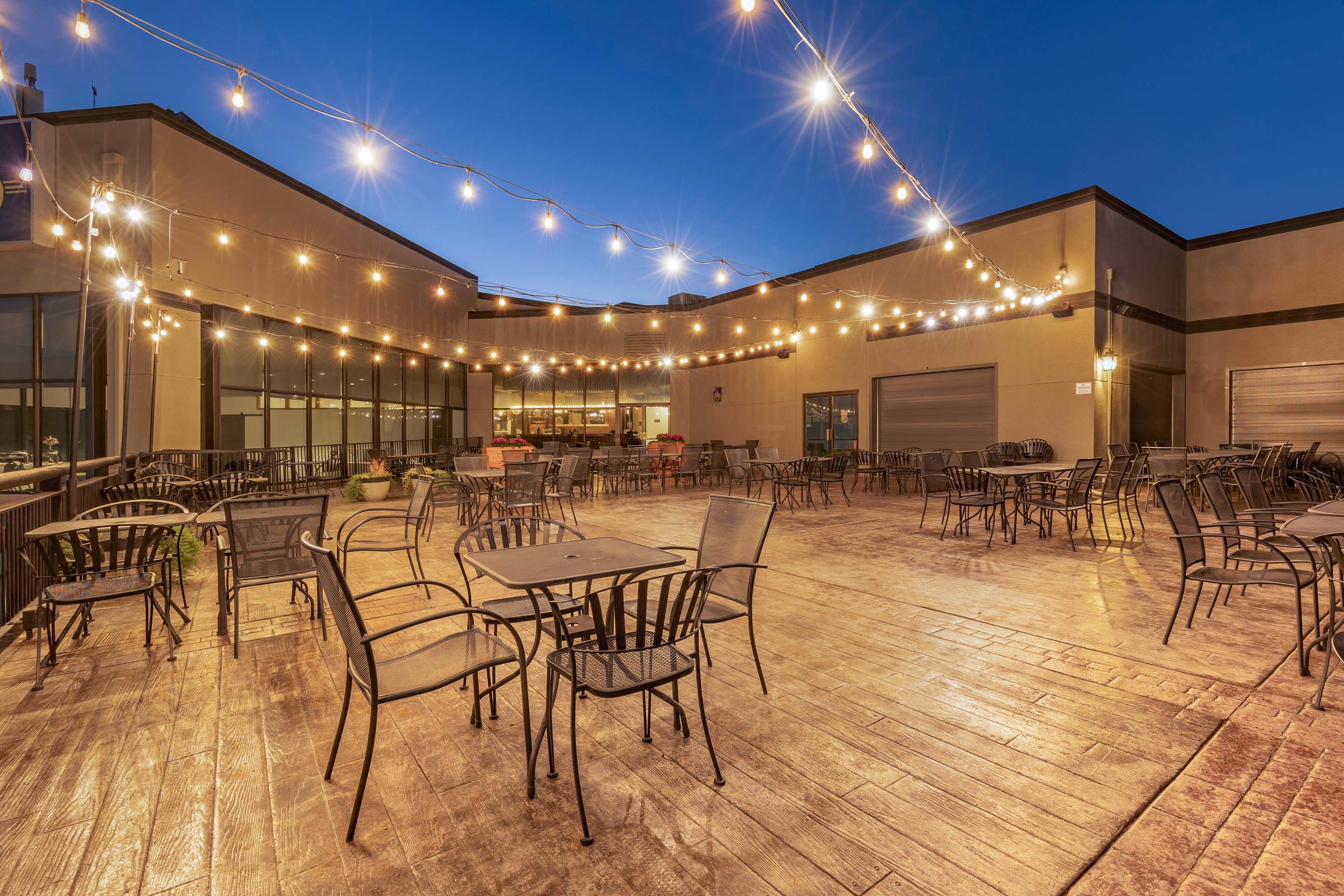 Twilight | Hell Canyon Grand Hotel, Ascend Hotel Collection