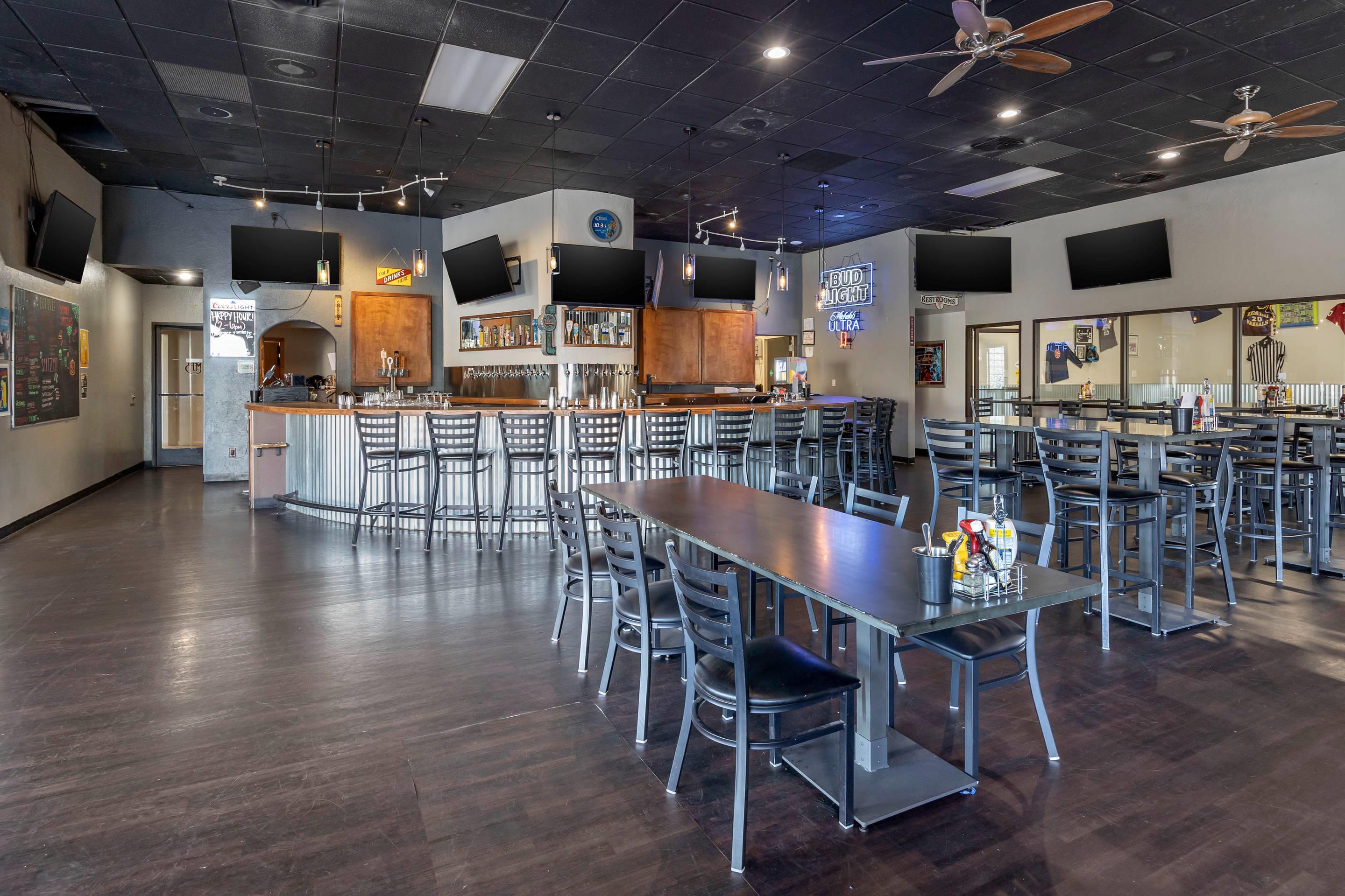 Bar | Hell Canyon Grand Hotel, Ascend Hotel Collection