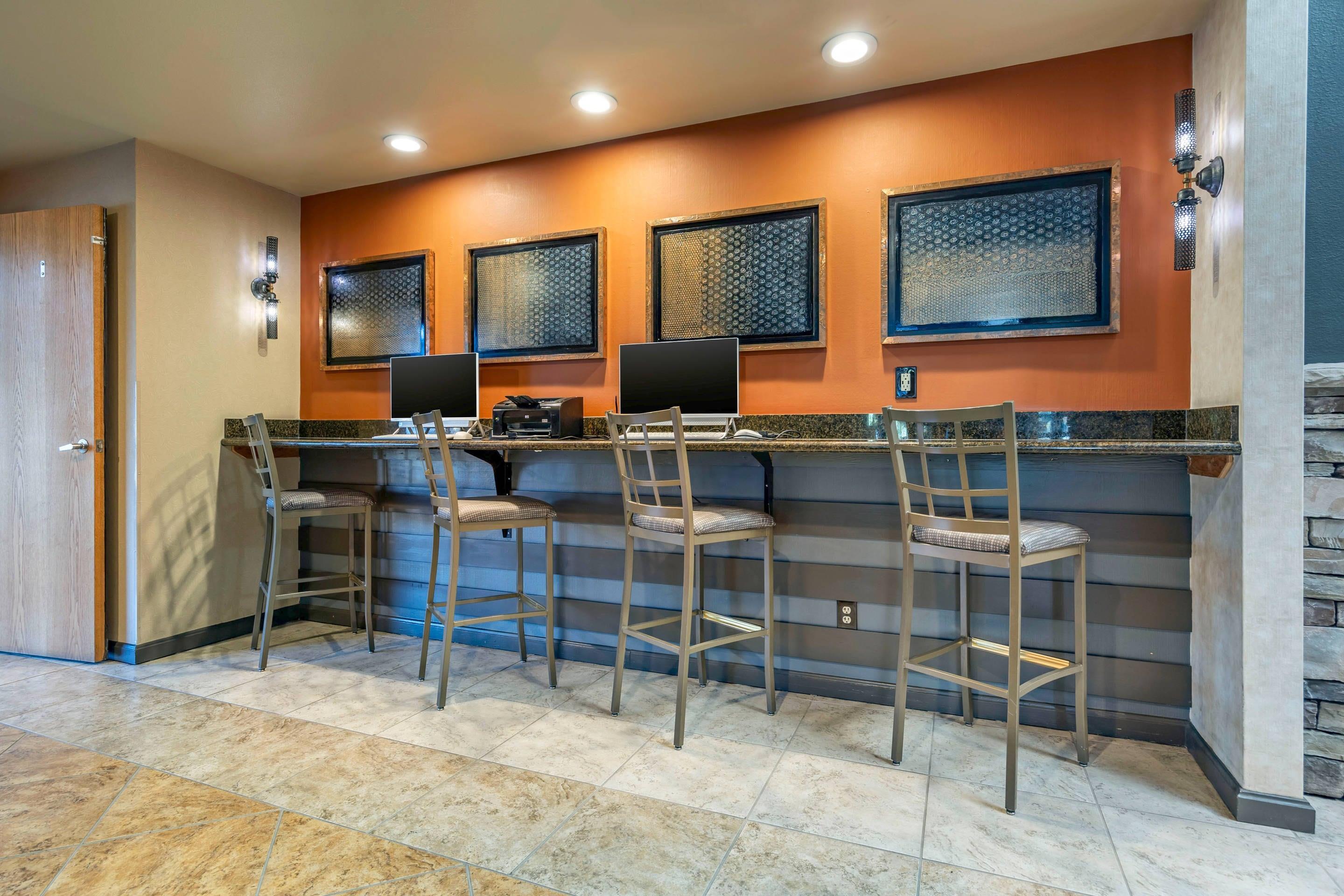 Computer in the lobby | Hell Canyon Grand Hotel, Ascend Hotel Collection