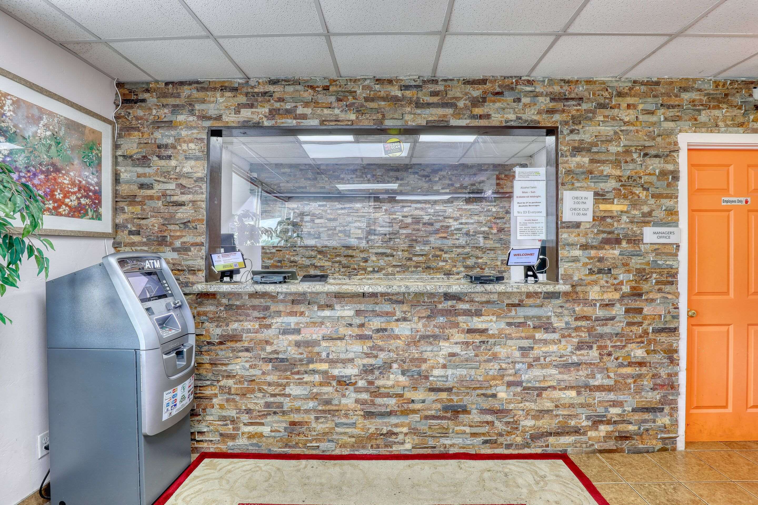 Front desk | Suburban Studios