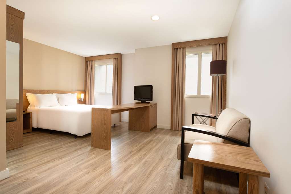 WYNDHAM SAO PAULO PAULISTA-guestroom-Guest Room,On-Site.jpg