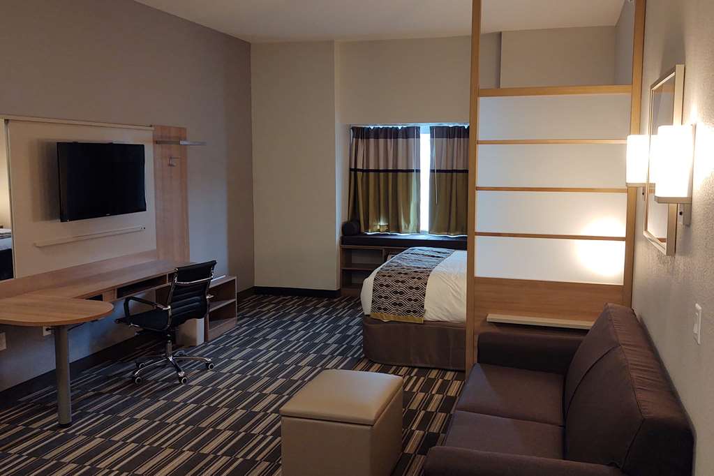 MICROTEL INN & SUITES BY WYNDHAM LI-guestroom-Guest Room,Suite,On-Site.jpg