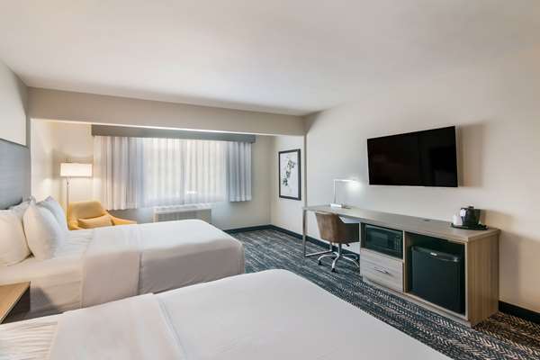  - Hourglass Hotel Bakersfield