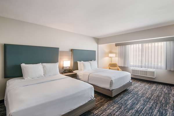  - Hourglass Hotel Bakersfield