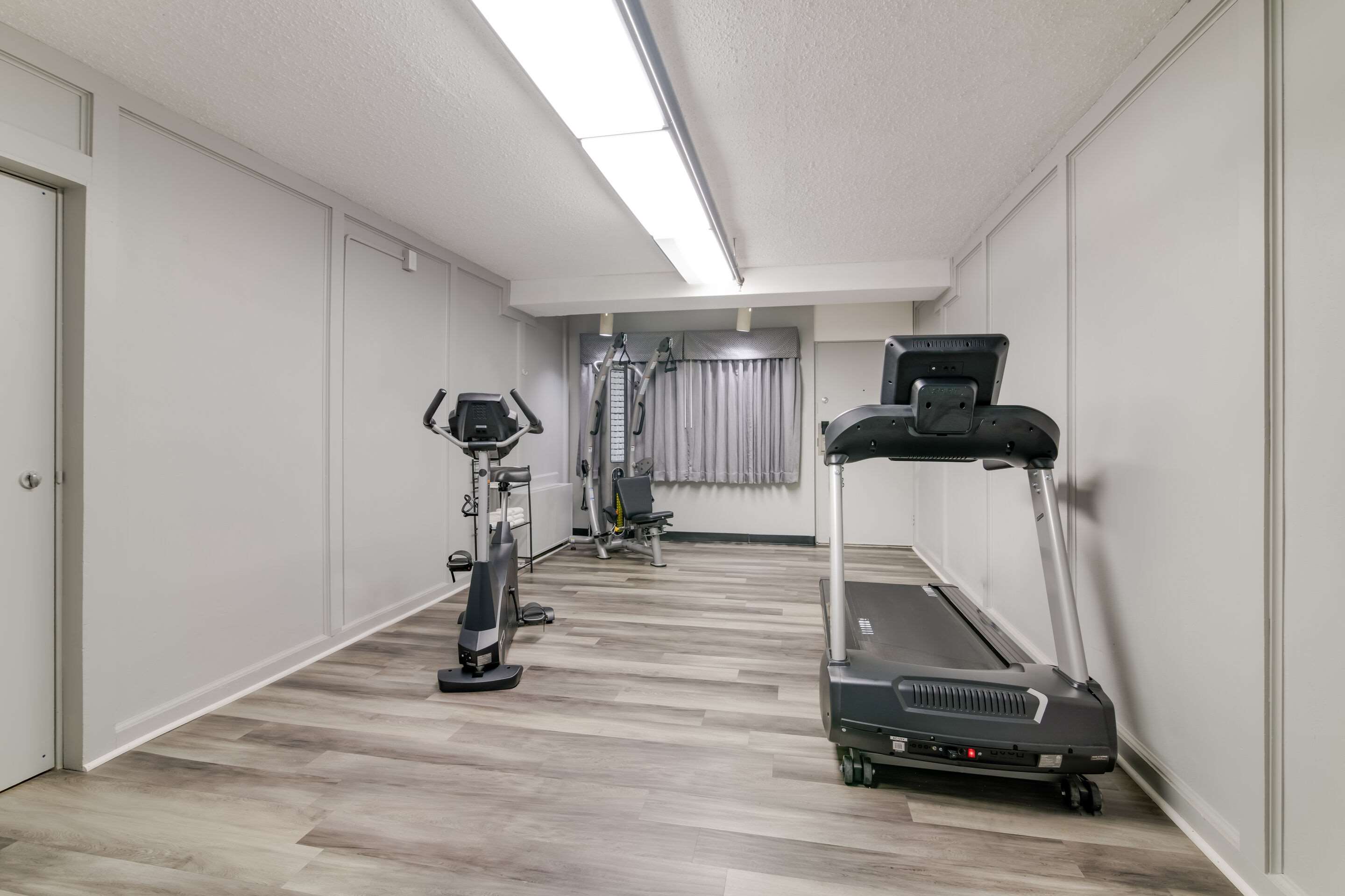 Exercise room with cardio equipment