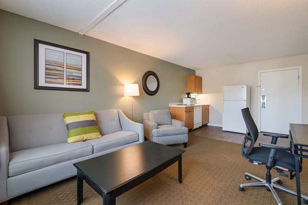 Suite - Quality Inn & Suites Auburn