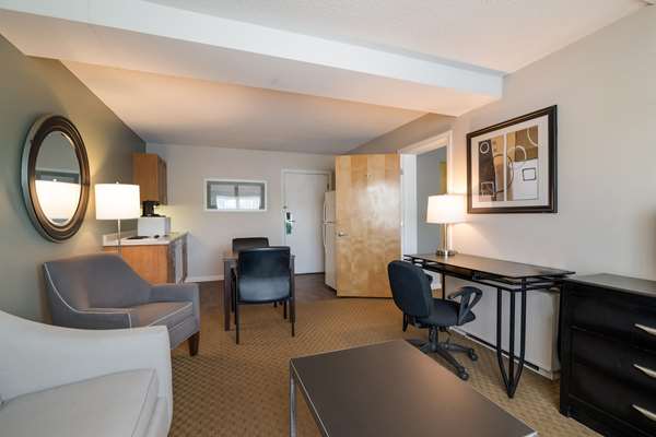 Suite - Quality Inn & Suites Auburn