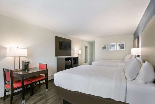  - Clarion Hotel Conference Center Maggie Valley