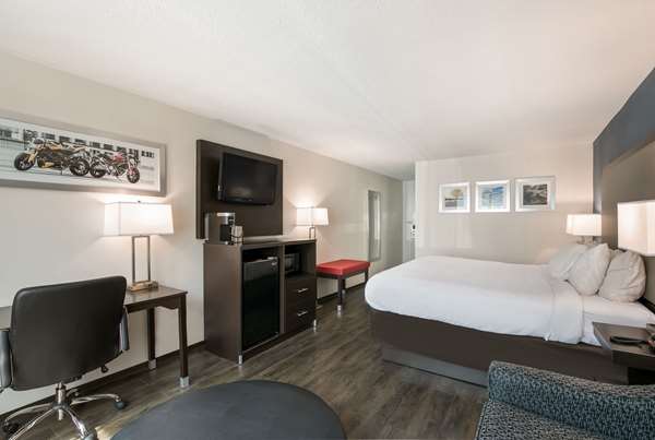  - Clarion Hotel Conference Center Maggie Valley