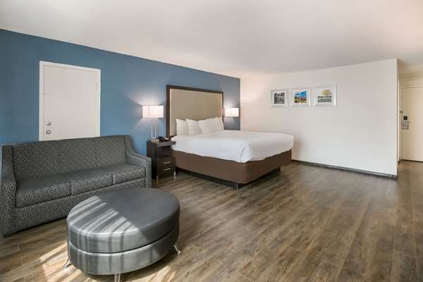 Suite - Clarion Hotel Conference Center Maggie Valley