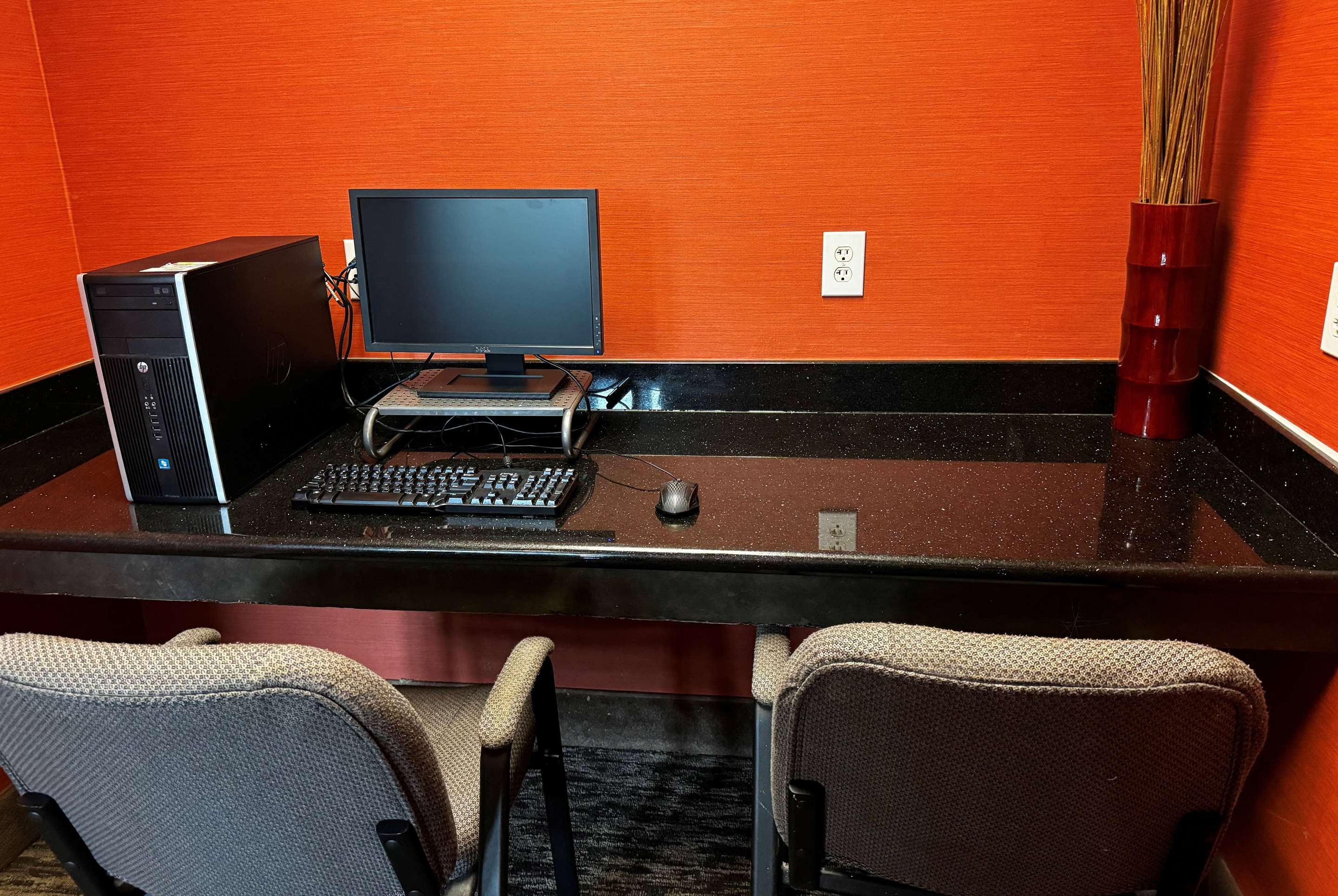 Business Center | Baymont by Wyndham Houston North