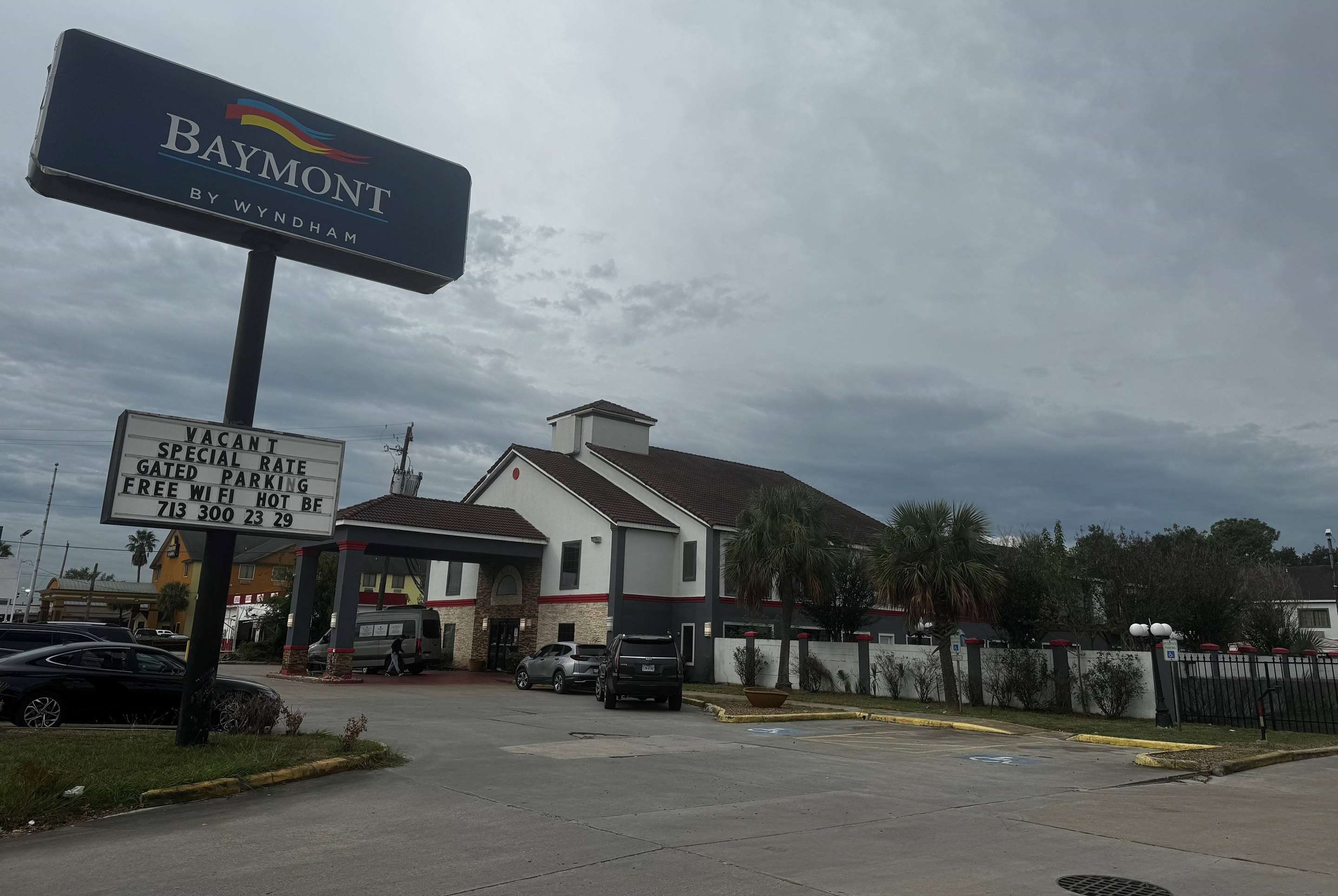 Exterior | Baymont by Wyndham Houston North