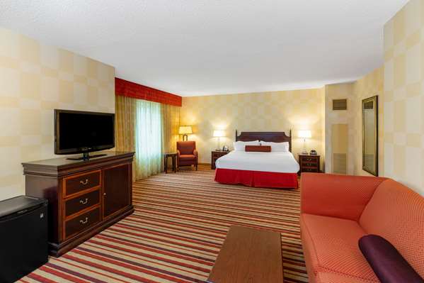 Suite - Wyndham Grand Hotel Downtown Oklahoma City